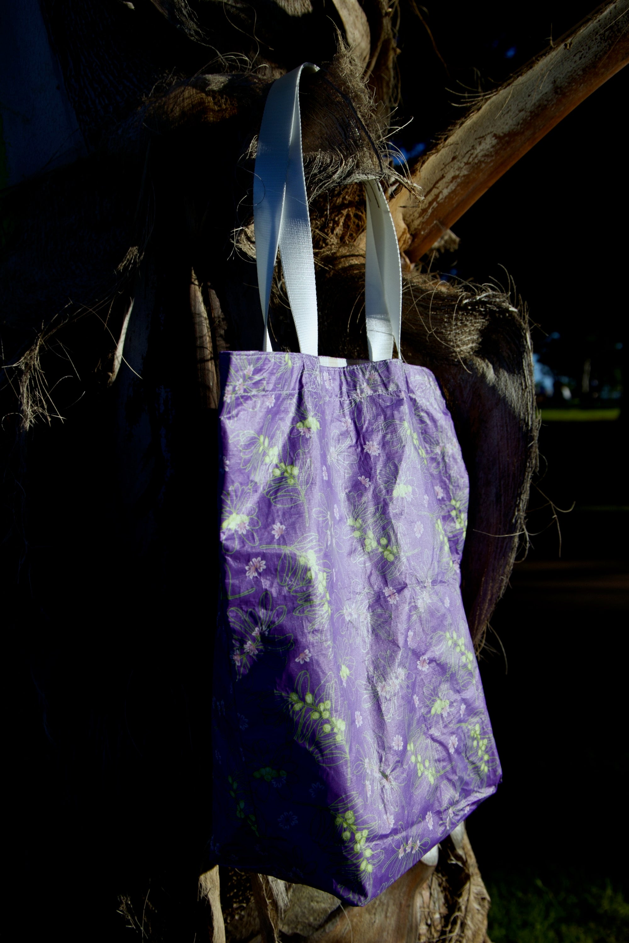 Vintage Hawaiian Tote Bags | Naupaka + Palaka Taupe | Citadine