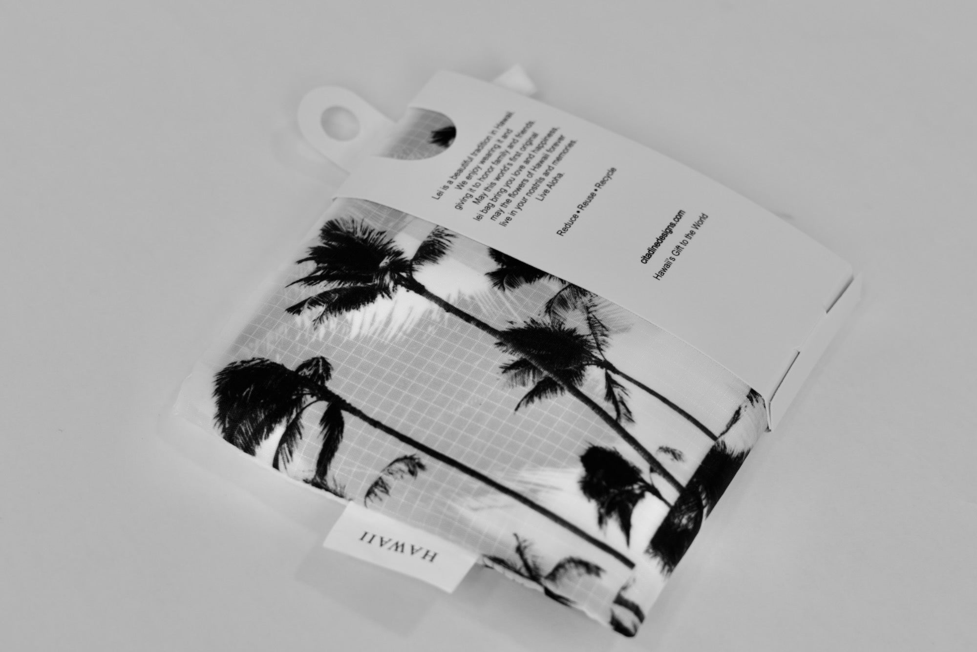 Hawaiian Tradition Lei Bag | Coco Palms Hawaii Kai  | Citadine