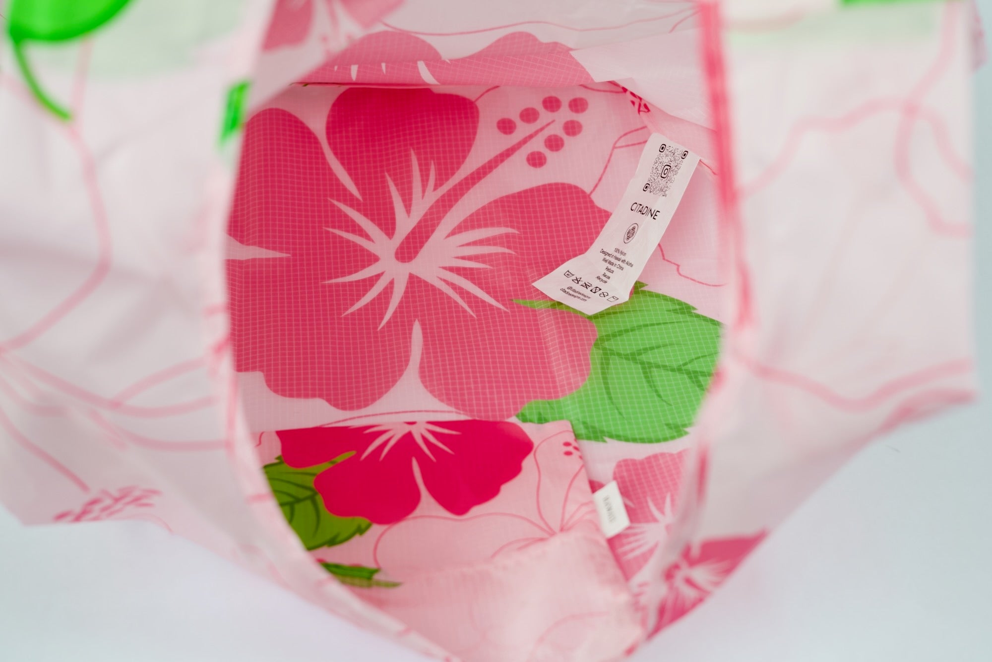 Medium Lei Bag Hibiscus Asymmetrical